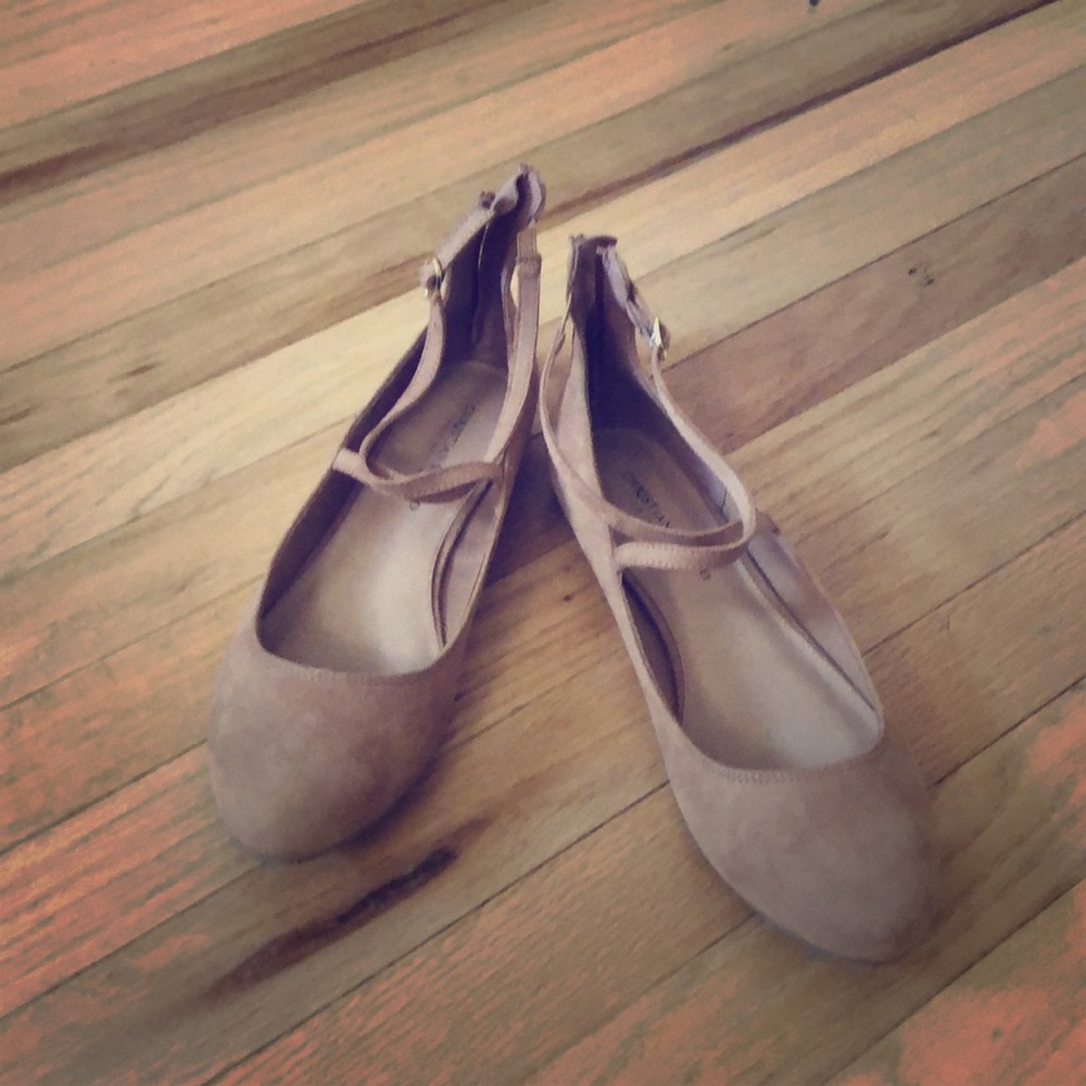 Ballet flats
